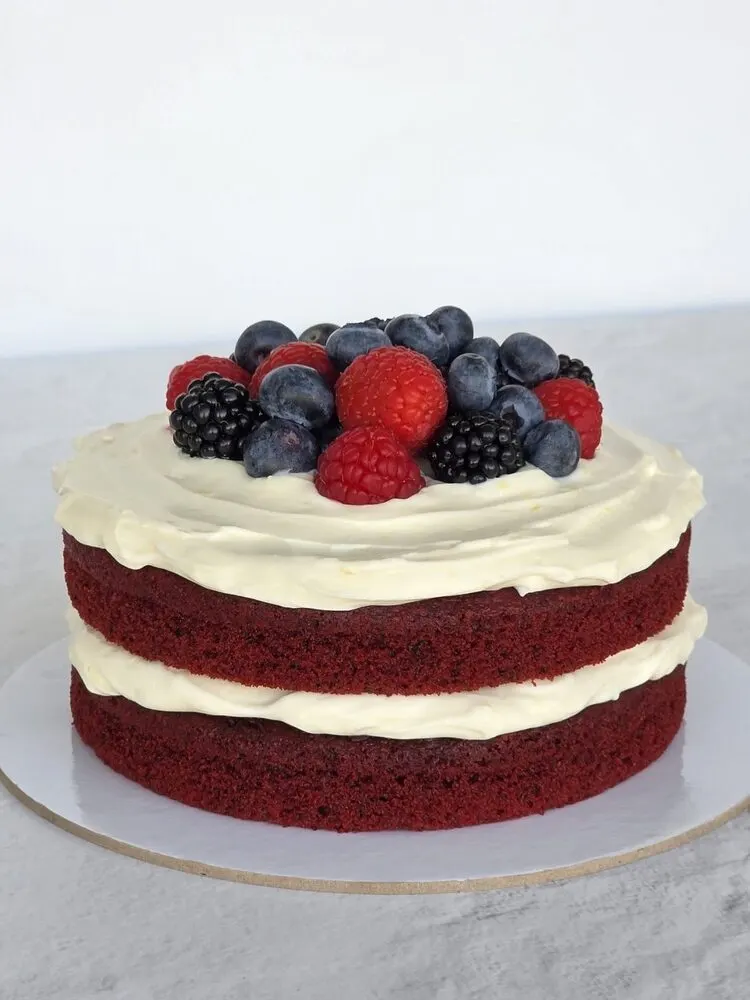 Naked Cake Red Velvet — Aires Patisserie, Alcochete